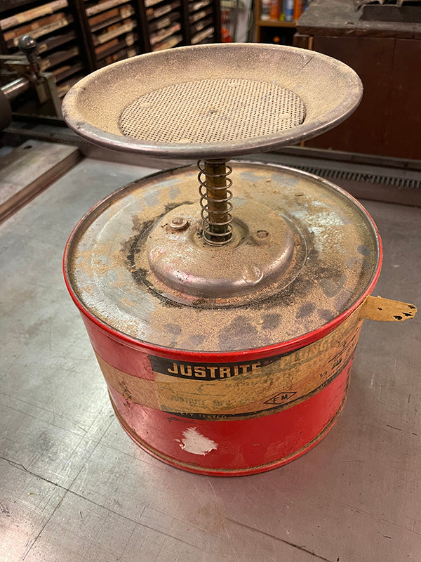 Solvent Can 2